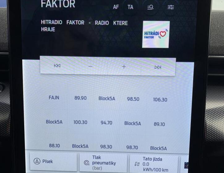 Ford Mustang Mach-E 37