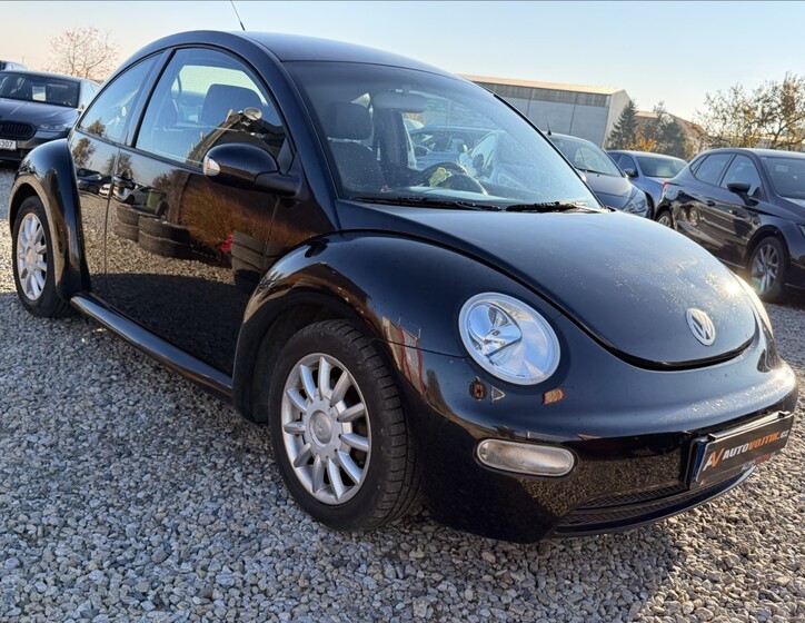 Volkswagen New Beetle 3