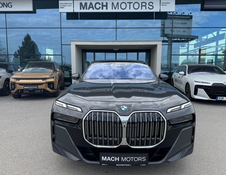 BMW Řada 7 Sedan / Limuzína 3,0 l 210 kw