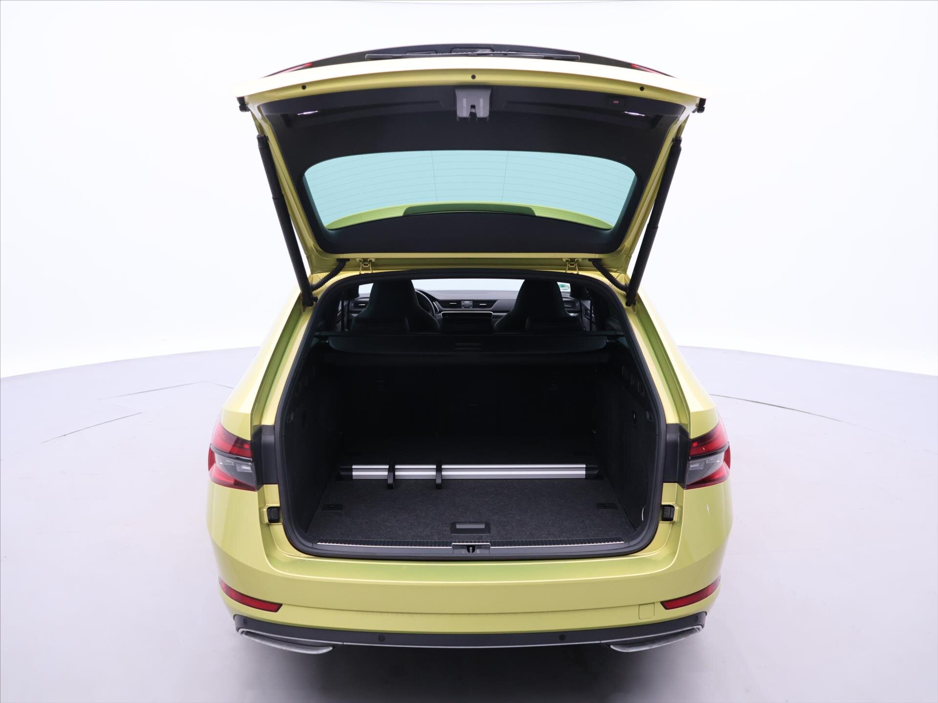 Škoda Superb Kombi 2,0 l 147 kw