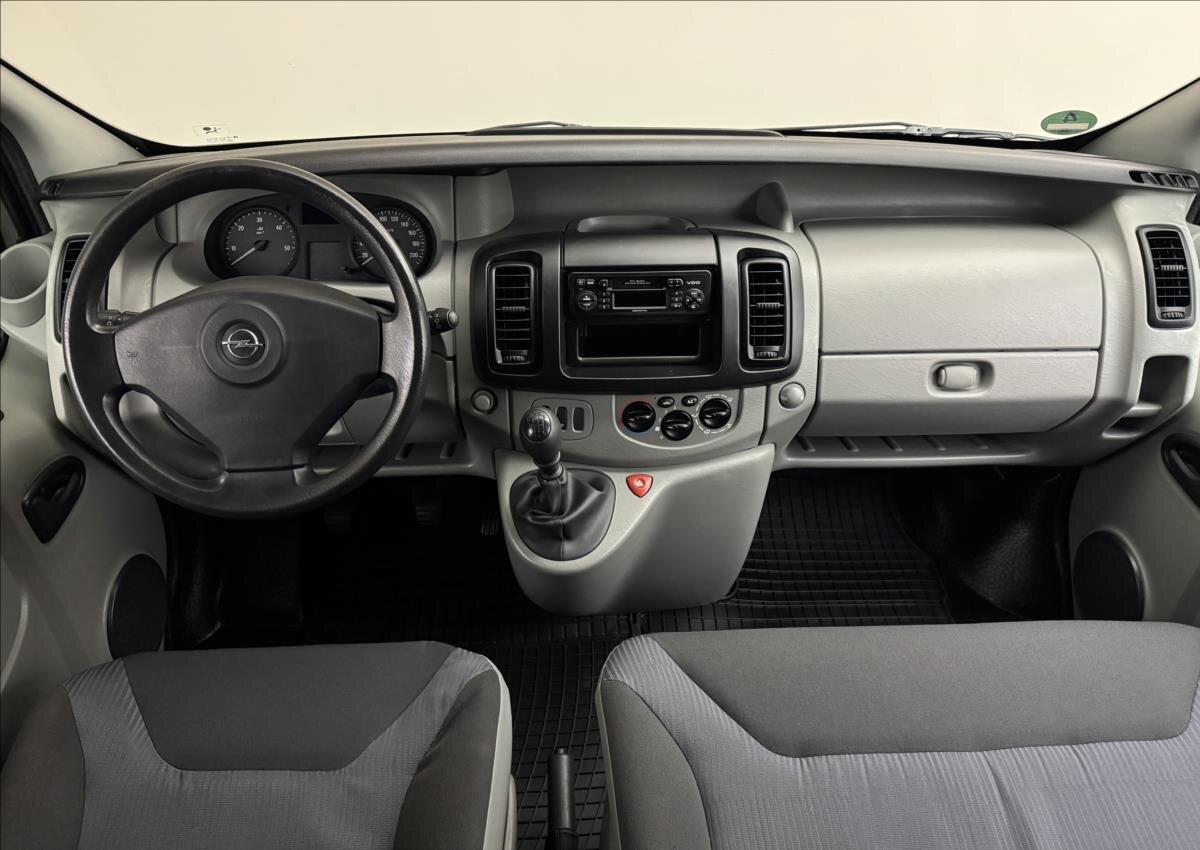 Opel Vivaro Kombi 2,5 l 107 kw