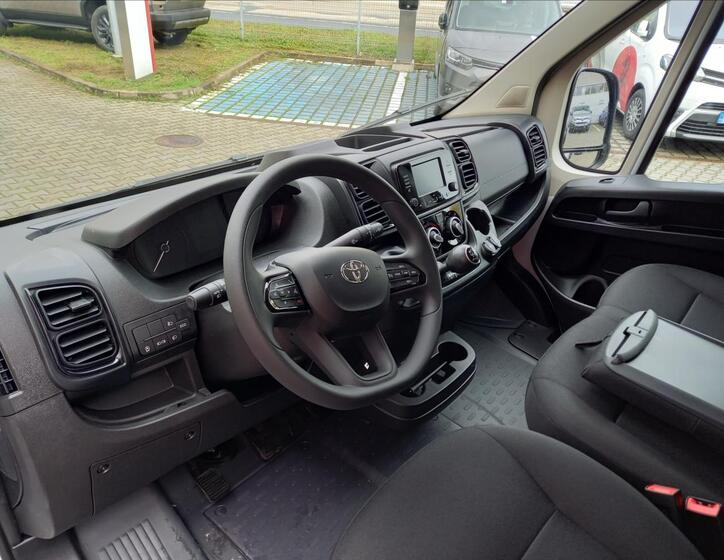Toyota Proace Max 7