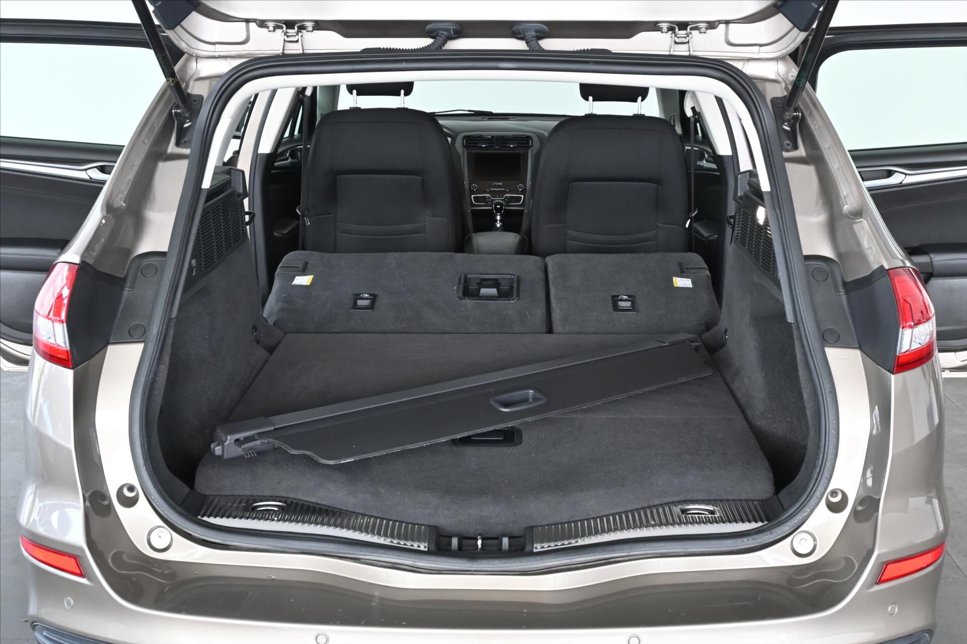 Ford Mondeo Kombi 2,0 l 110 kw