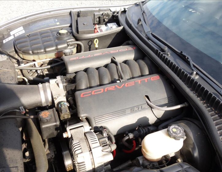 Chevrolet Corvette Kupé 5,7 l 253 kw