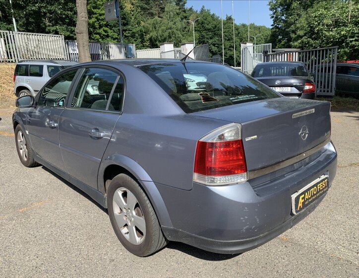 Opel Vectra Sedan 2,2 l 92 kw