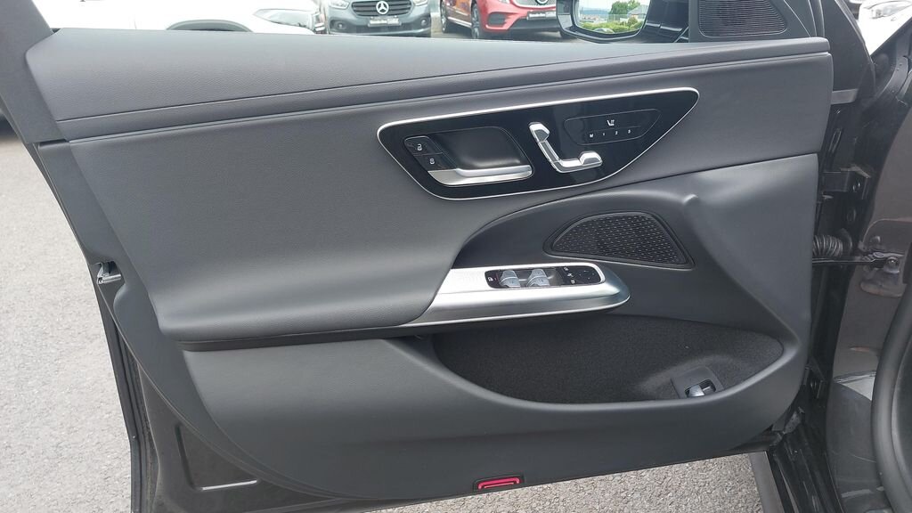 Mercedes-Benz Třídy E Sedan / Limuzína 2,0 l 145 kw