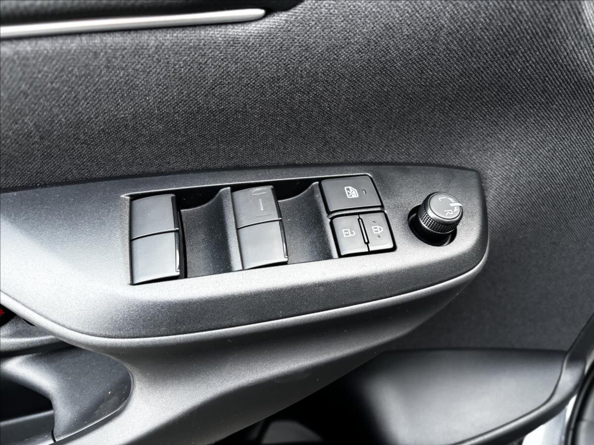 Toyota Yaris Cross SUV 1,5 l 68 kw