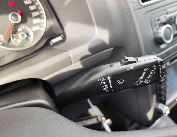 Volkswagen Touran MPV 1,2 l 77 kw