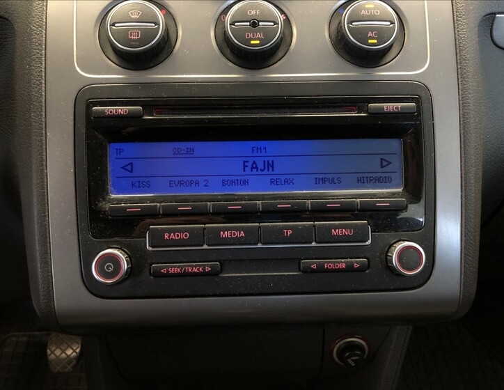 Volkswagen Touran 24