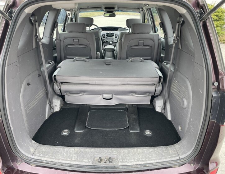 SsangYong Rodius SUV / Terénní 2,0 l 114 kw