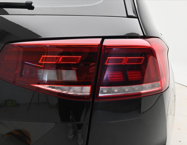 Volkswagen Passat Kombi 2,0 l 110 kw