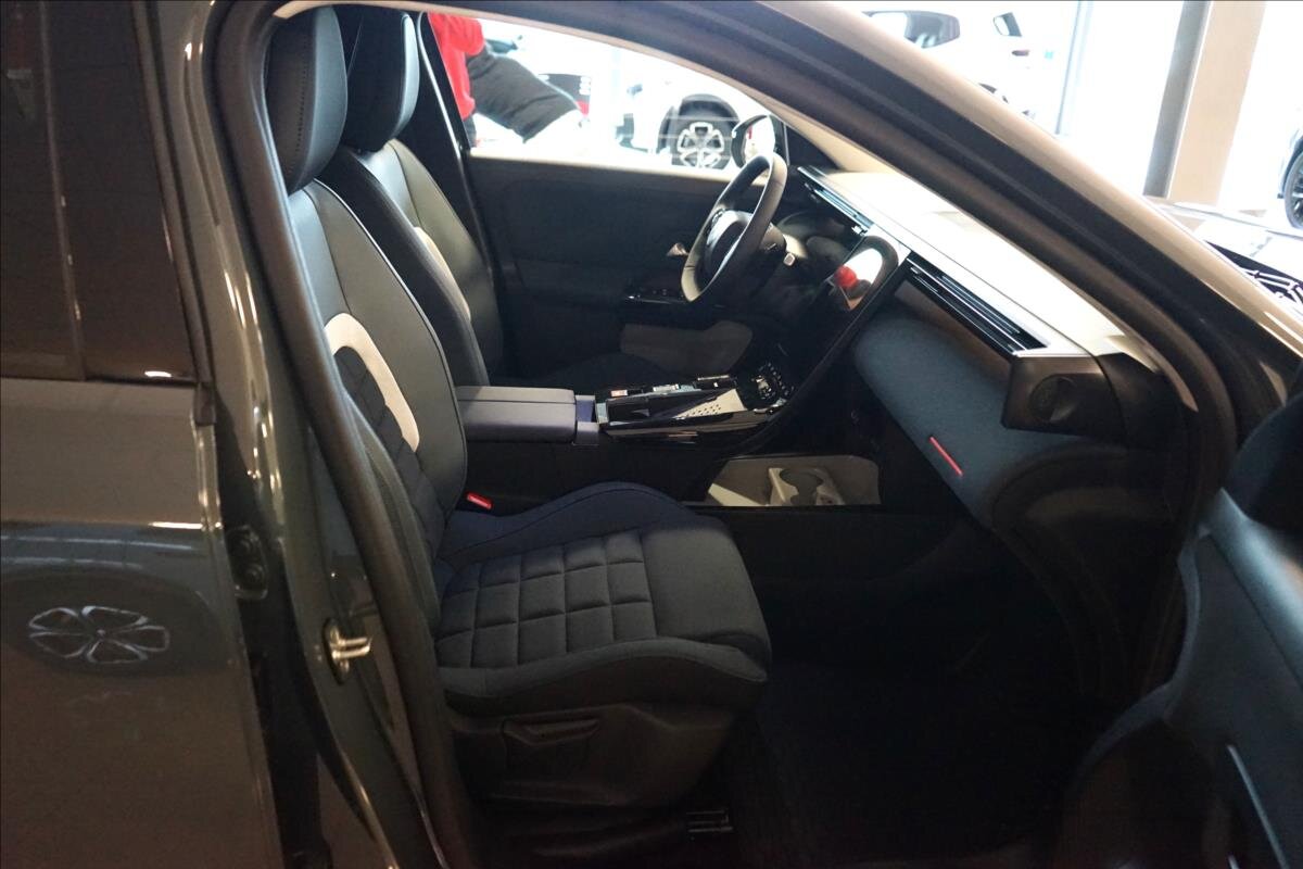 Citroën C5 Aircross SUV / Terénní 1,2 l 107 kw