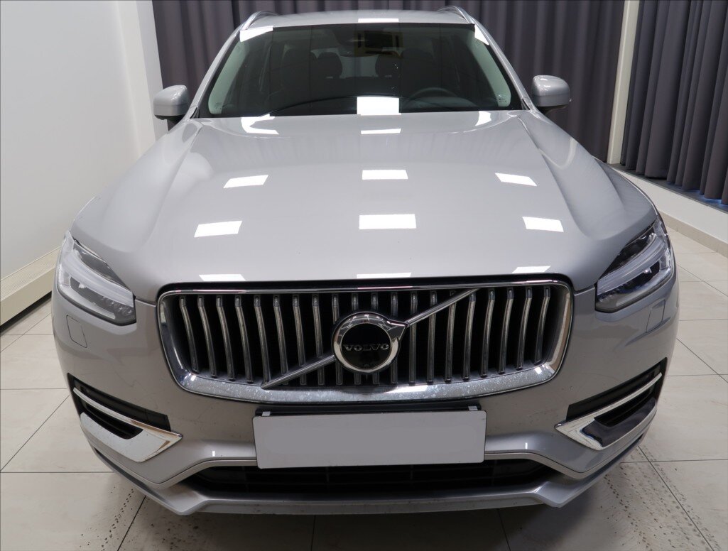 Volvo XC90 SUV / Terénní 2,0 l 184 kw
