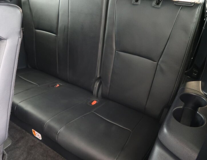 Toyota Highlander Kombi 2,5 l 140 kw