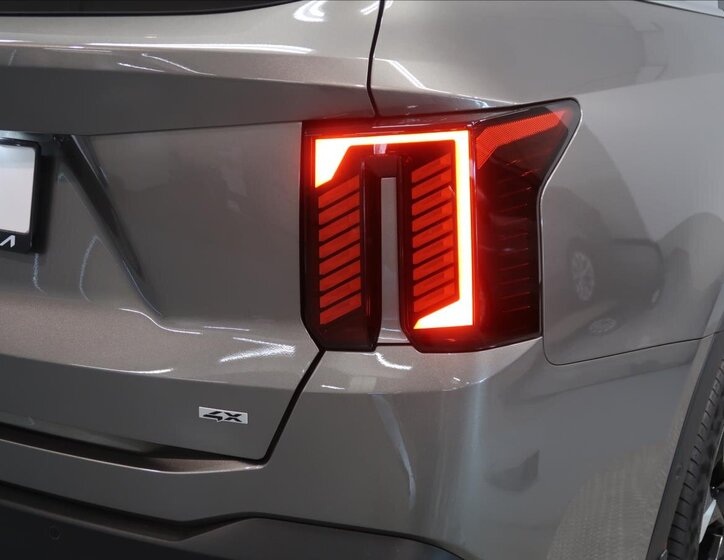 KIA Sorento SUV / Terénní 2,2 l 142 kw