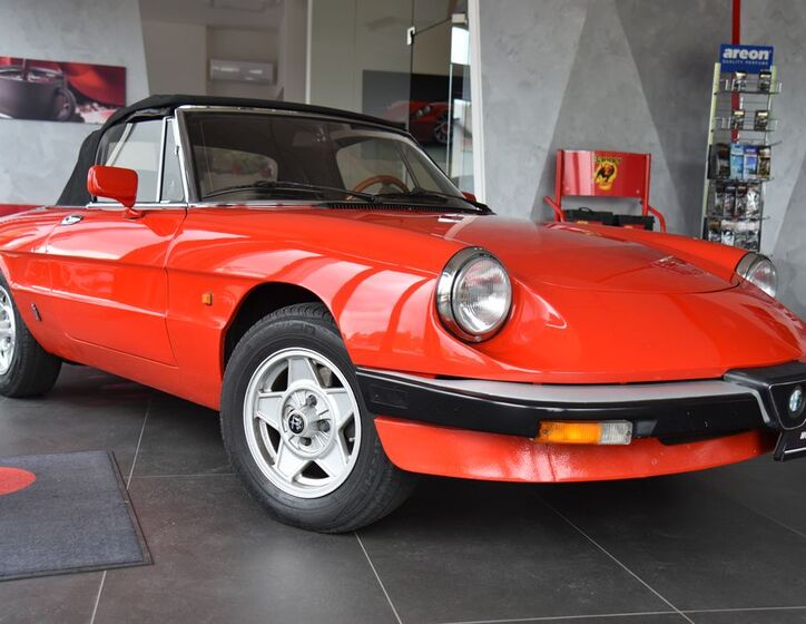 Alfa Romeo Spider 25