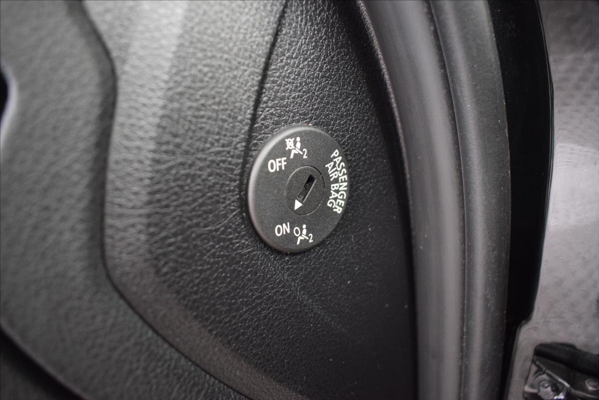 BMW Řada 3 Sedan / Limuzína 1,6 l 100 kw