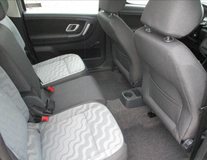 Škoda Roomster 11