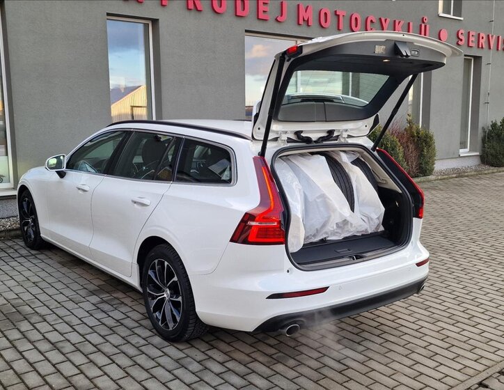 Volvo V60 Kombi 2,0 l 145 kw