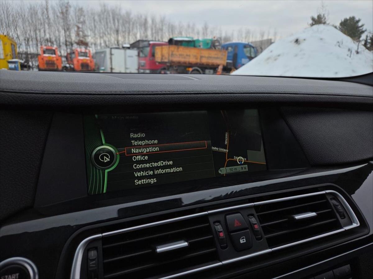 BMW Řada 7 Sedan 4,4 l 300 kw