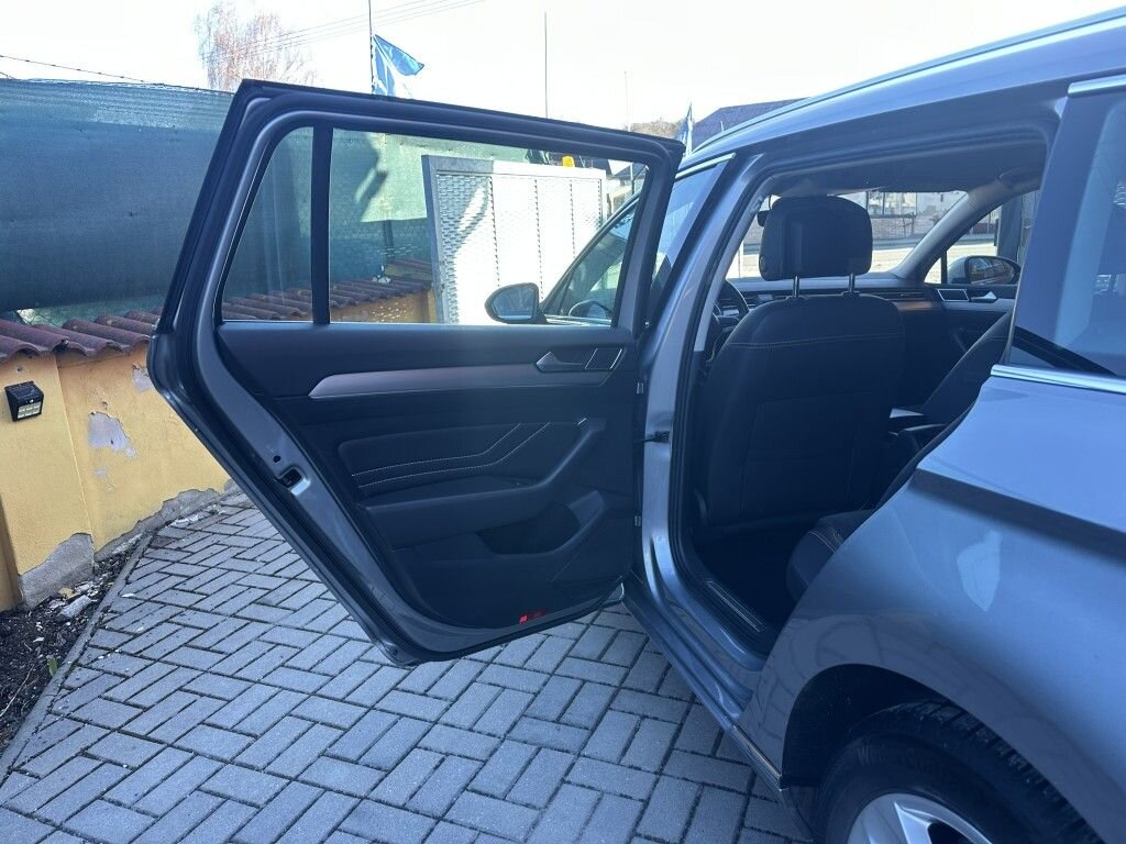 Volkswagen Passat Kombi 2,0 l 110 kw