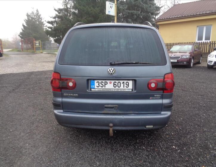 Volkswagen Sharan 4