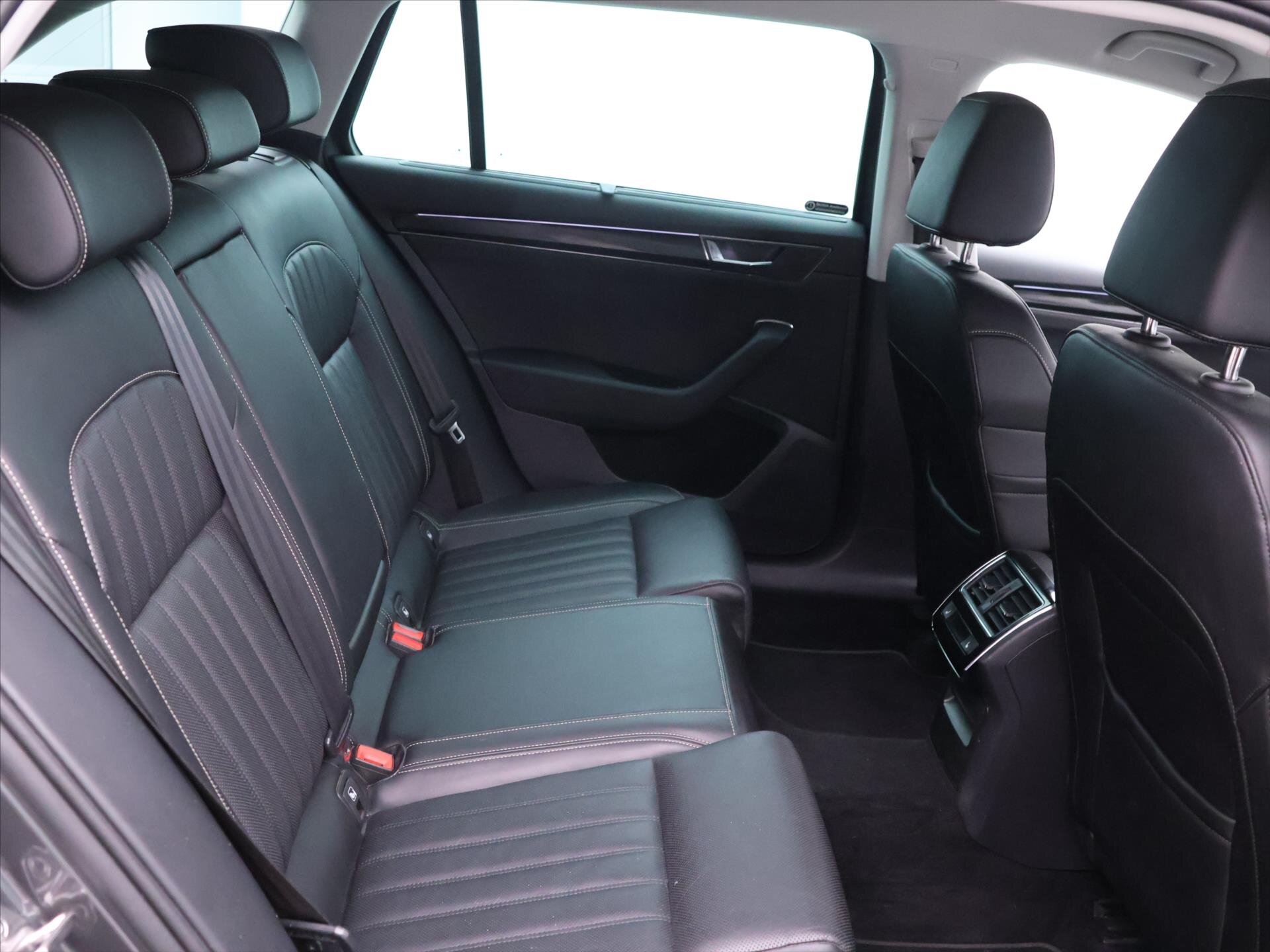 Škoda Superb Kombi 2,0 l 147 kw