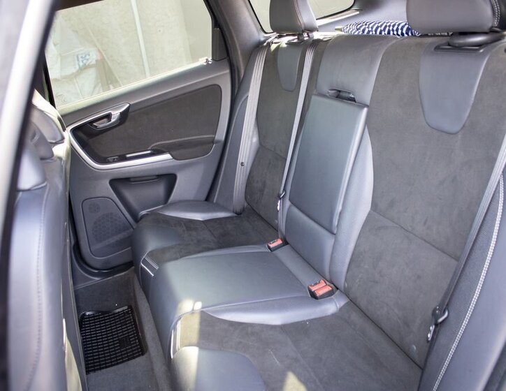 Volvo XC60 SUV / Terénní 2,0 l 140 kw