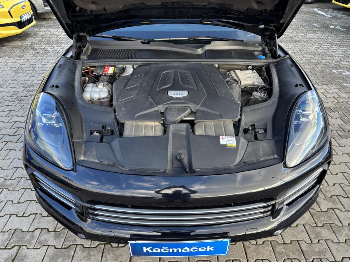 Porsche Cayenne SUV / Terénní 3,0 l 250 kw