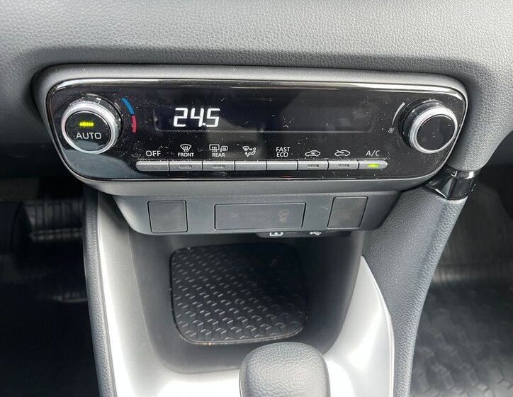 Toyota Yaris Hatchback 1,5 l 68 kw