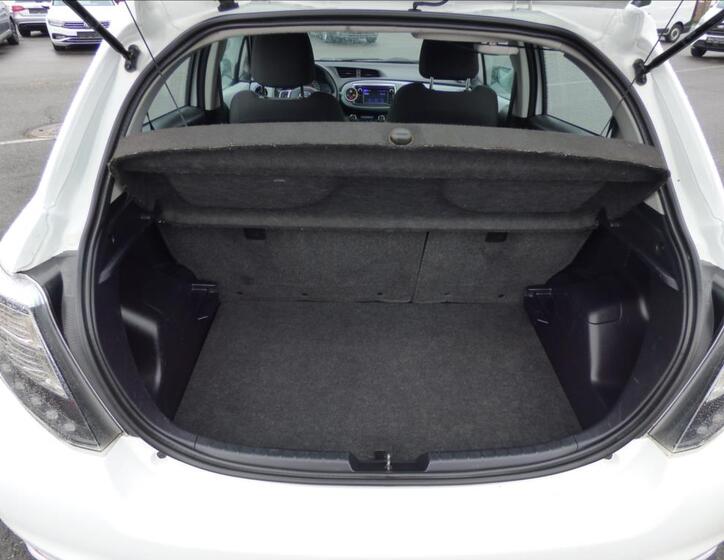 Toyota Yaris 42