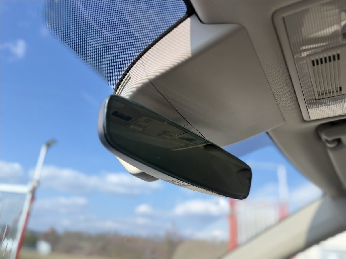 Škoda Superb Kombi 2,0 l 140 kw