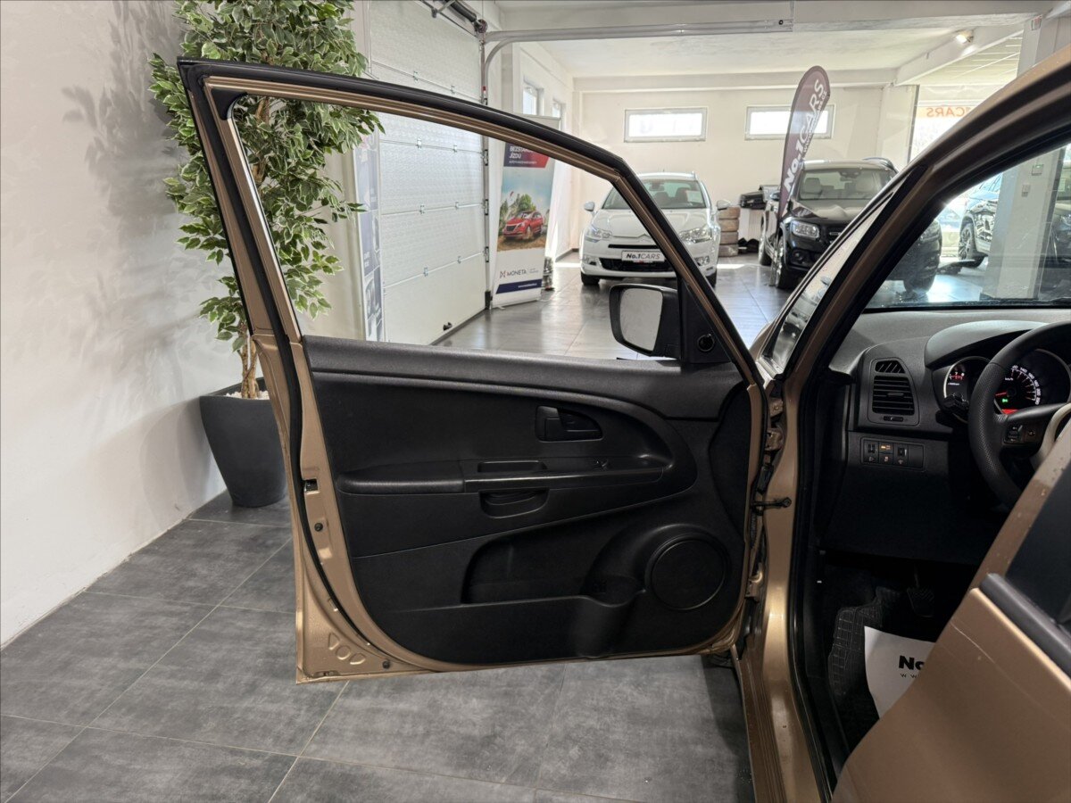 KIA Venga MPV 1,4 l 66 kw