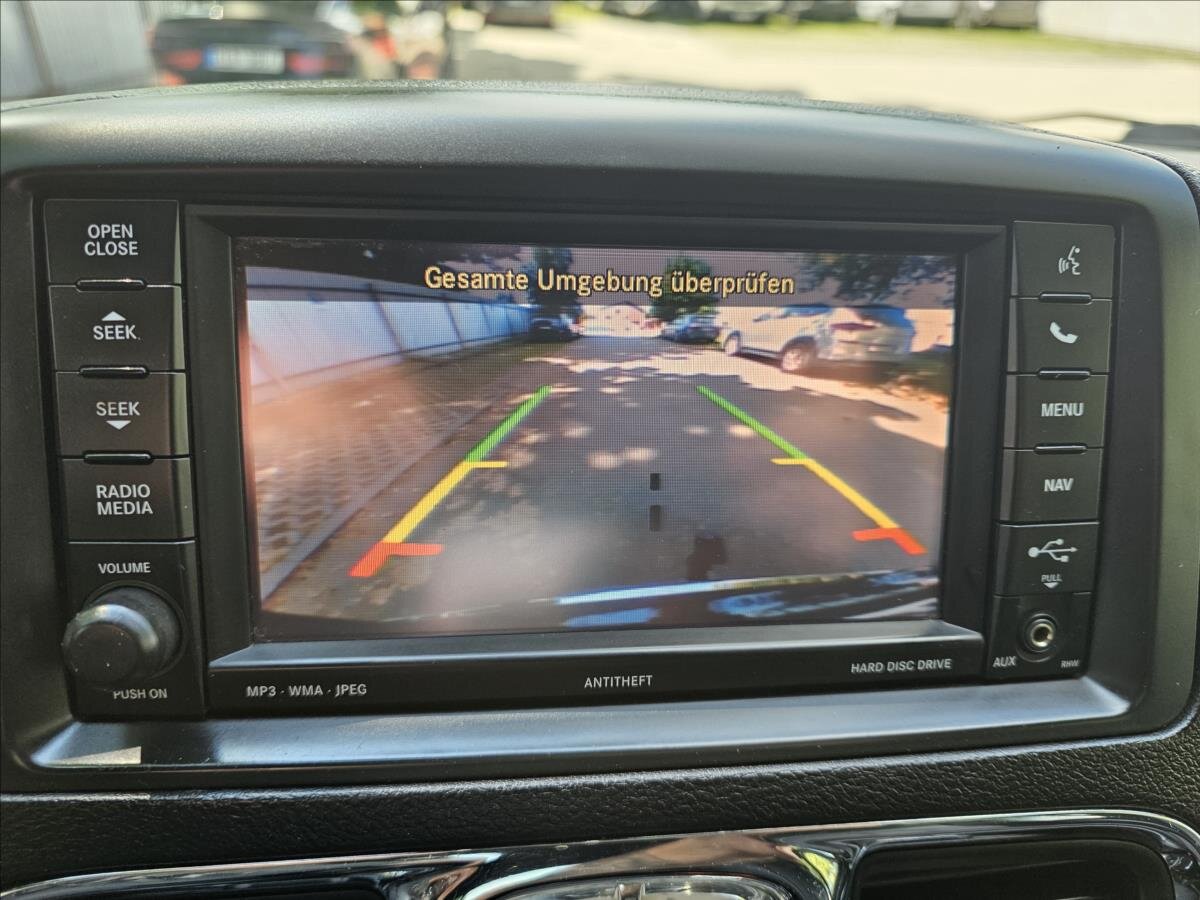 Lancia Voyager MPV 2,8 l 130 kw