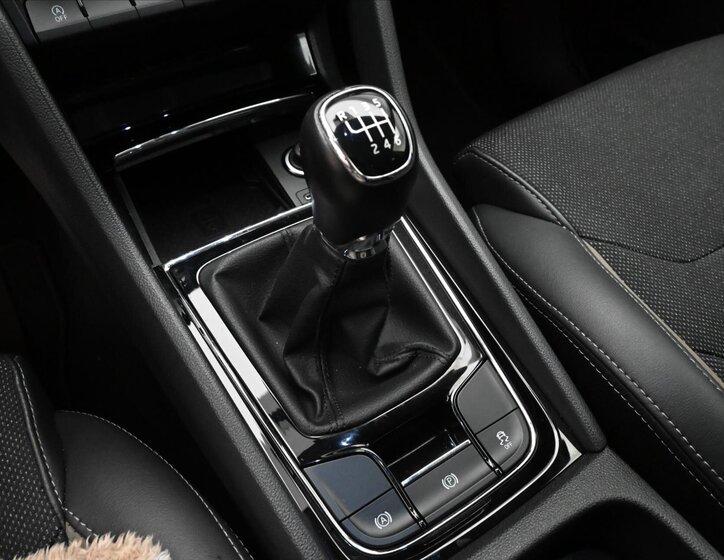 Škoda Kodiaq SUV / Terénní 1,5 l 110 kw