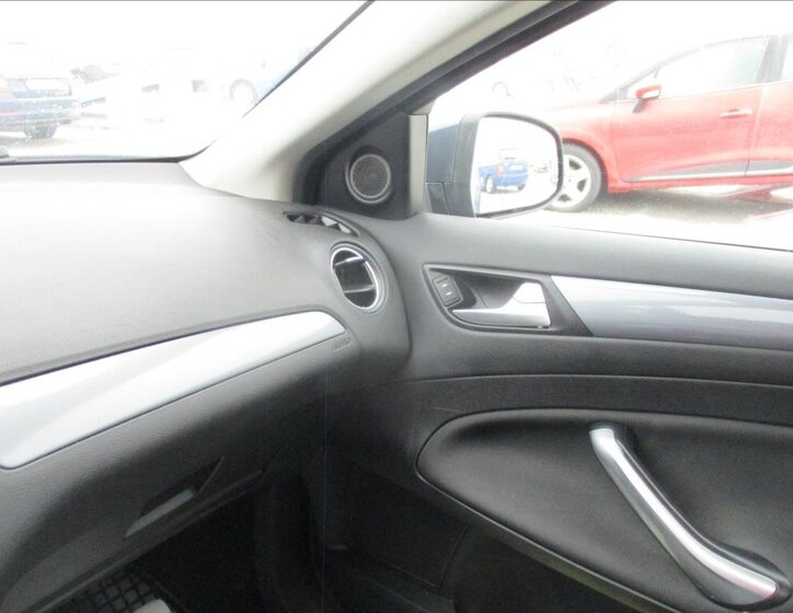 Ford Mondeo Kombi 2,0 l 103 kw