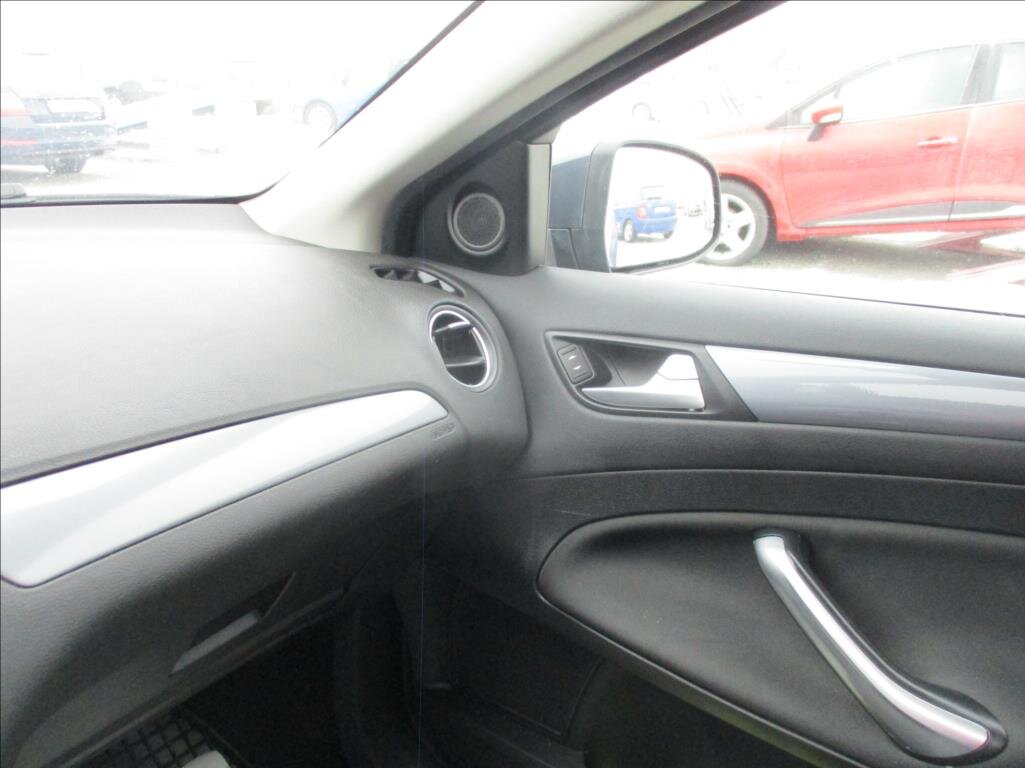 Ford Mondeo Kombi 2,0 l 103 kw