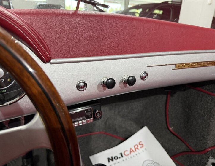 Porsche Ostatní 15