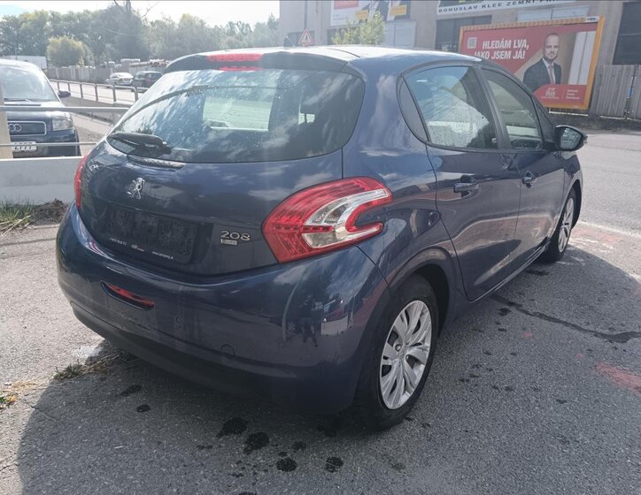 Peugeot 208 Hatchback 1,6 l 68 kw