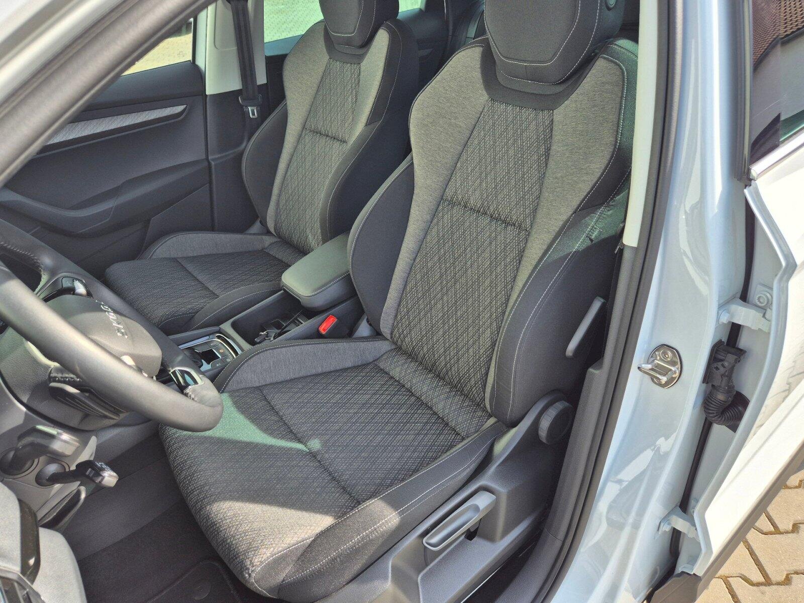 Škoda Karoq SUV / Terénní 1,5 l 110 kw