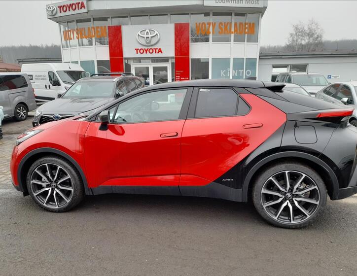 Toyota C-HR 2