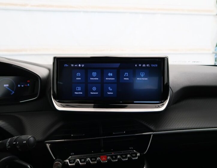 Peugeot 2008 SUV / Terénní 1,2 l 74 kw