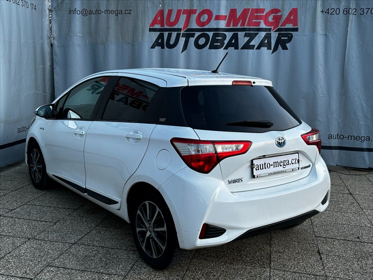 Toyota Yaris Kombi 1,5 l 54 kw