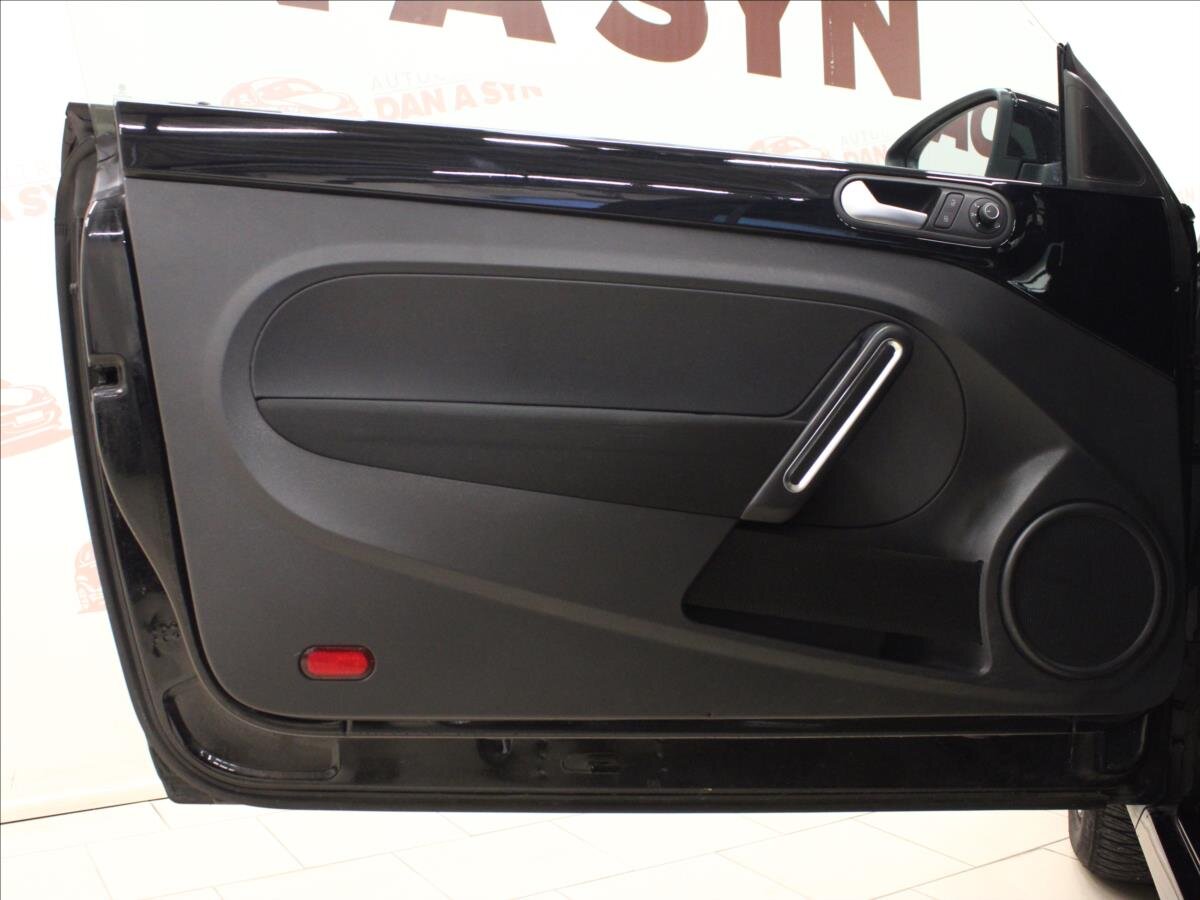 Volkswagen Beetle Kabriolet 1,2 l 77 kw