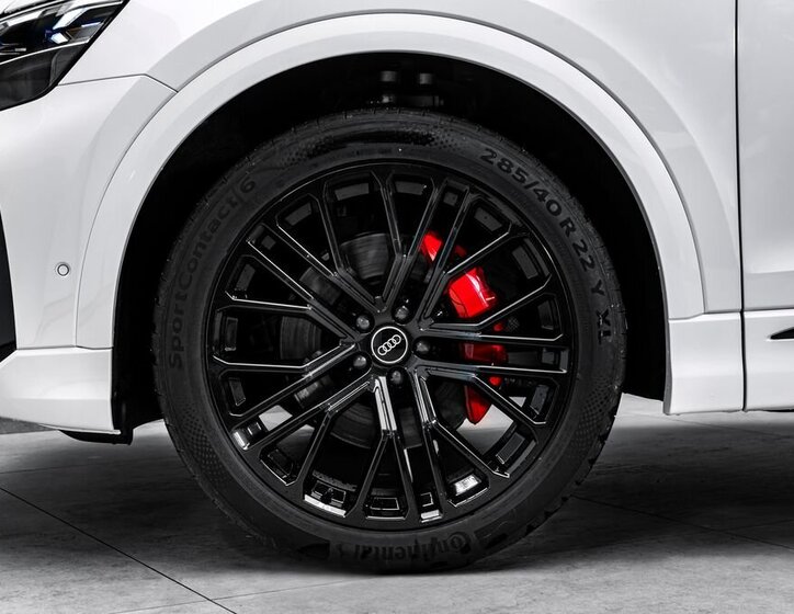 Audi Q8 SUV 3,0 l 210 kw