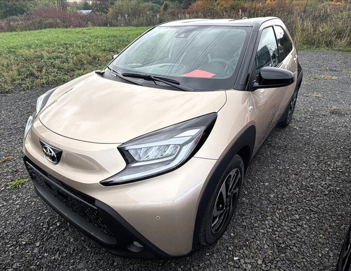 Toyota Aygo Hatchback 1,0 l 53 kw