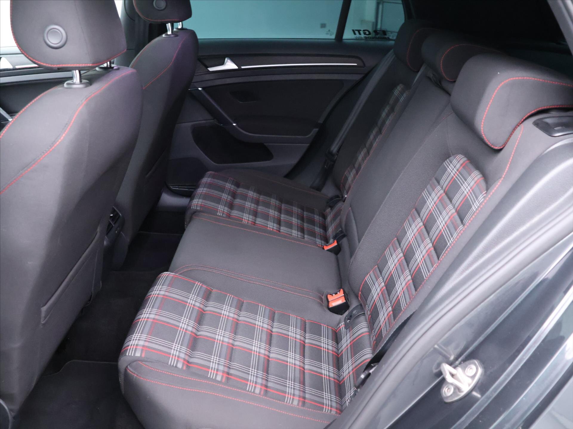 Volkswagen Golf Hatchback 2,0 l 169 kw