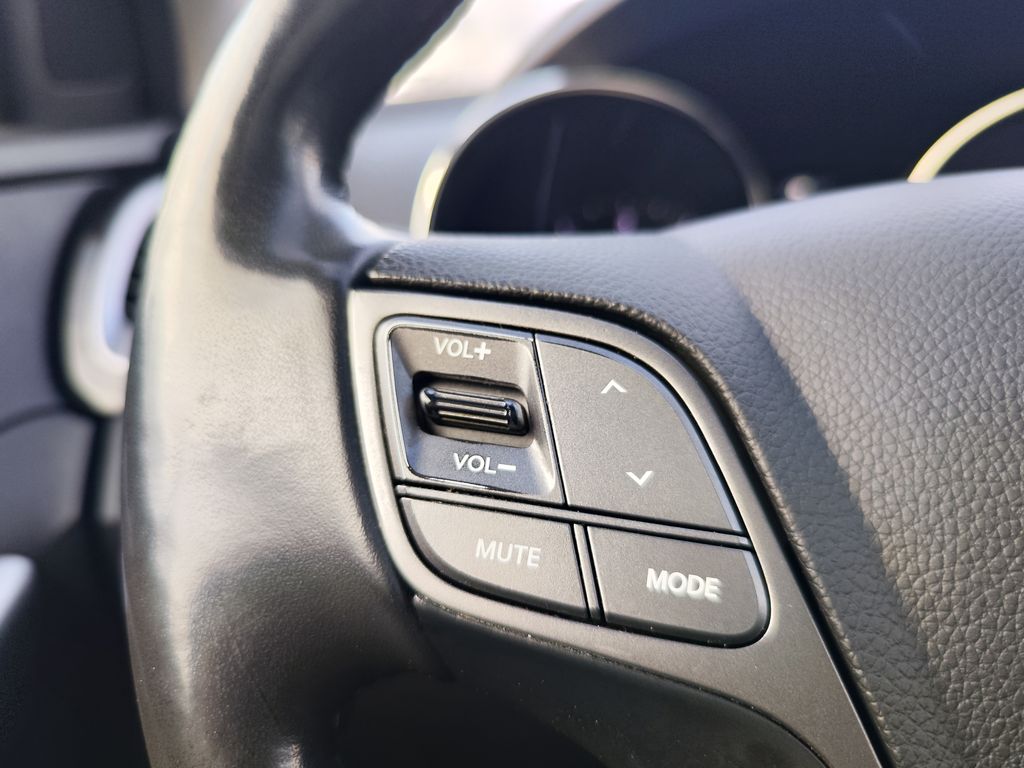 Hyundai Grand Santa Fe