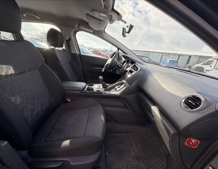 Peugeot 3008 Hatchback 1,6 l 88 kw