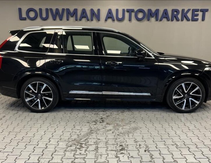 Volvo XC90 SUV / Terénní 2,0 l 240 kw